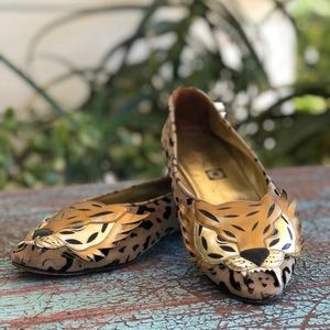 Leopard Face Flats